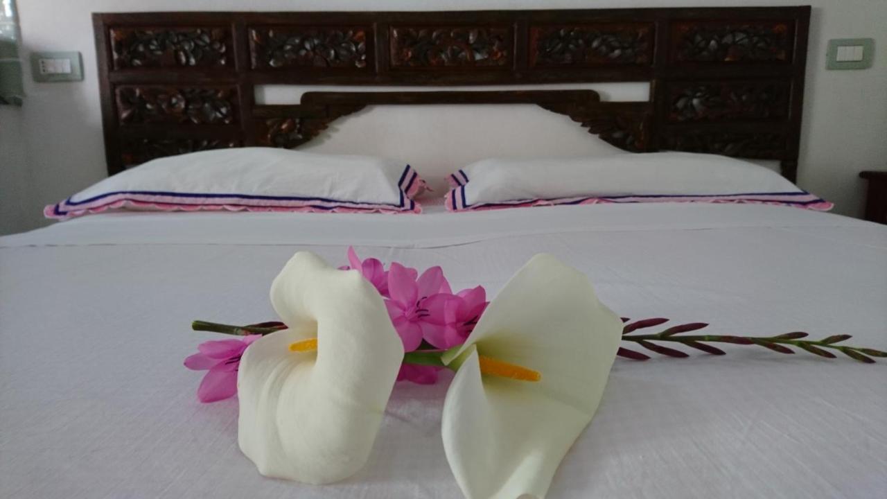 Lauricella Bed And Breakfast Lípara Quarto foto