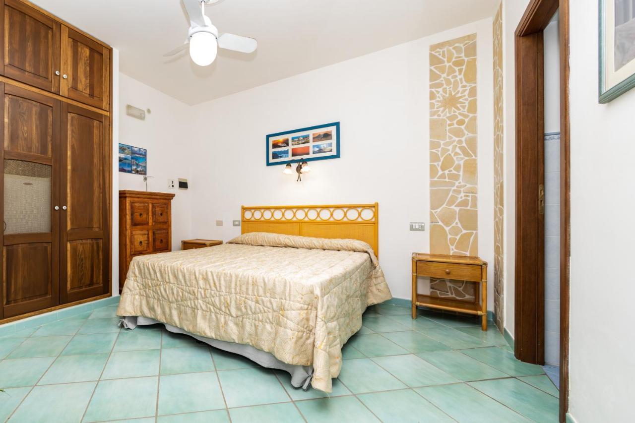 Lauricella Bed And Breakfast Lípara Exterior foto