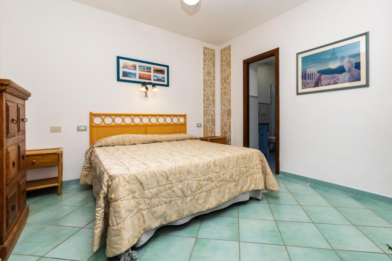 Lauricella Bed And Breakfast Lípara Exterior foto